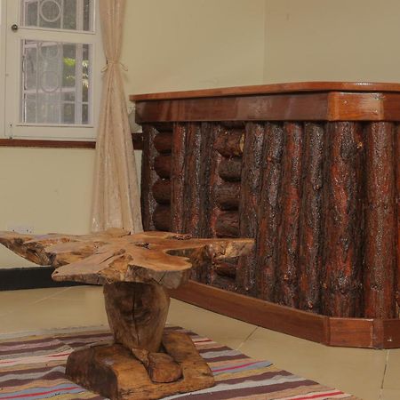Miika Guest House Εντέμπε Εξωτερικό φωτογραφία